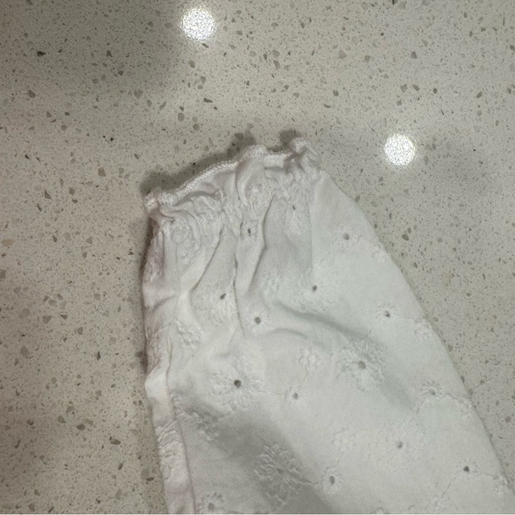 Rabbit and bear eyelet lace pester pan collared girls top - Picture 5 of 9